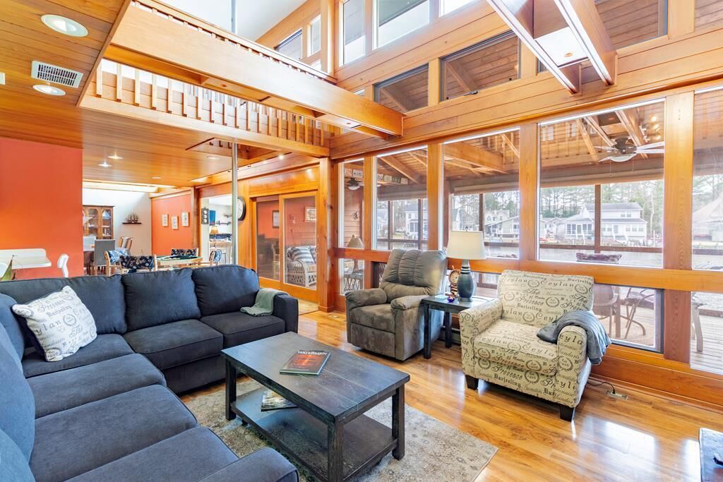 Photo of Livingroom in Ocean Pines