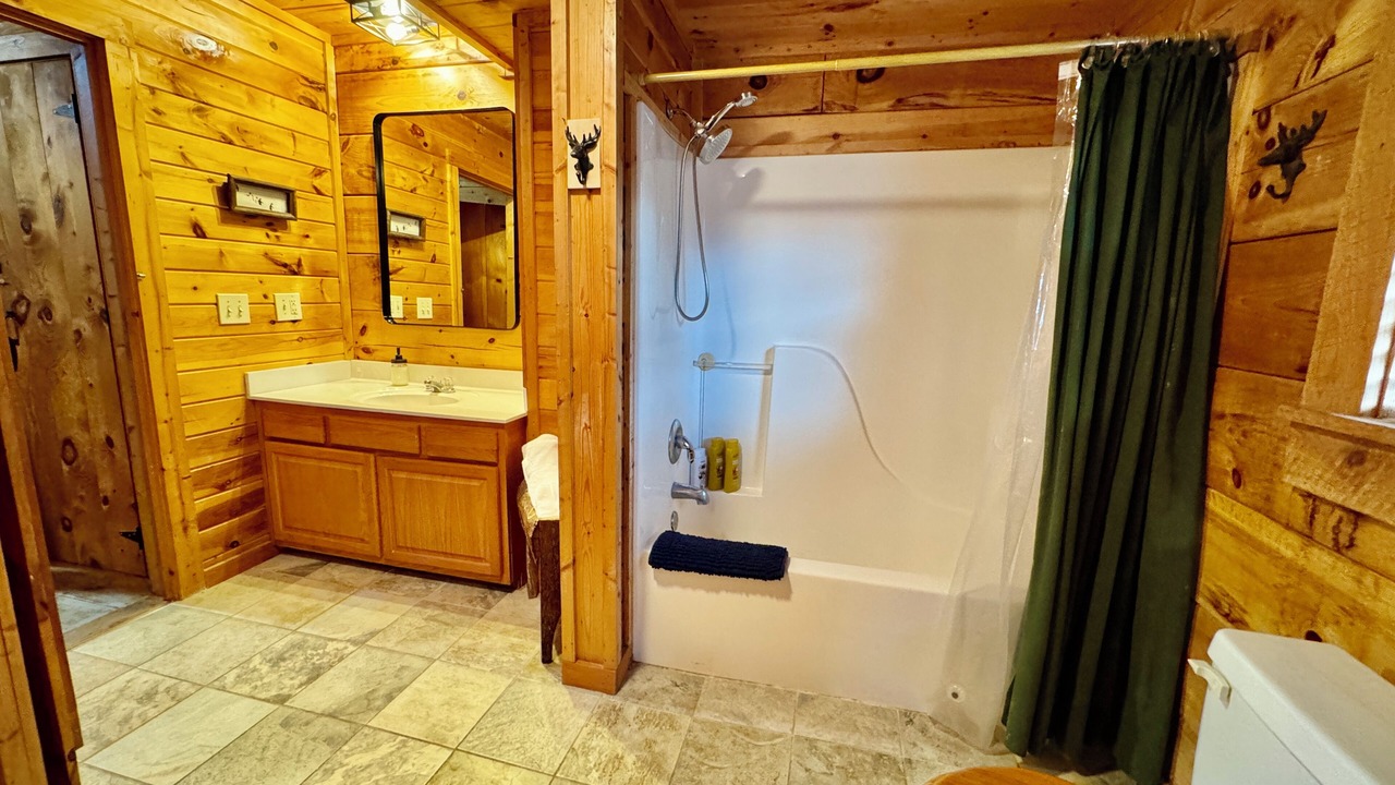 Photo of Bathroom in Butler