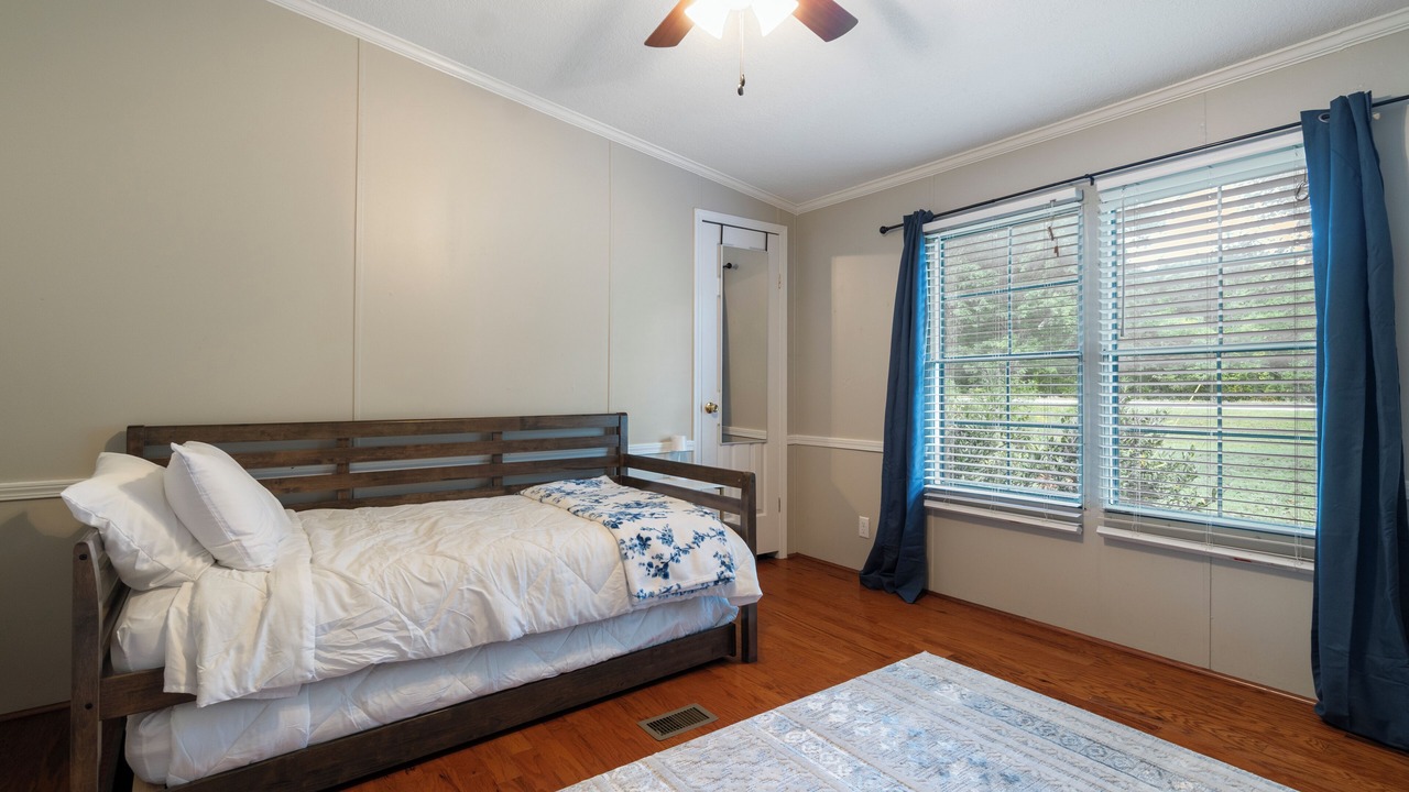 Photo of Bedroom in Rising Fawn