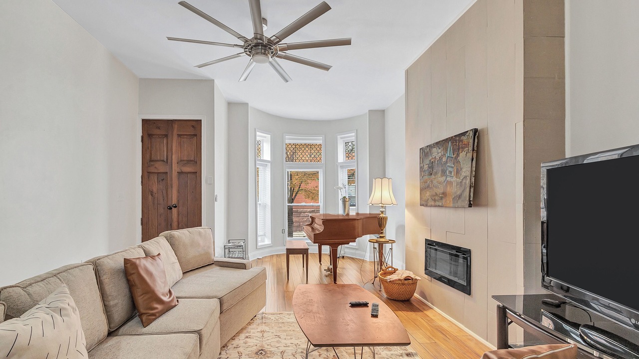 Photo of Livingroom in Old Goucher
