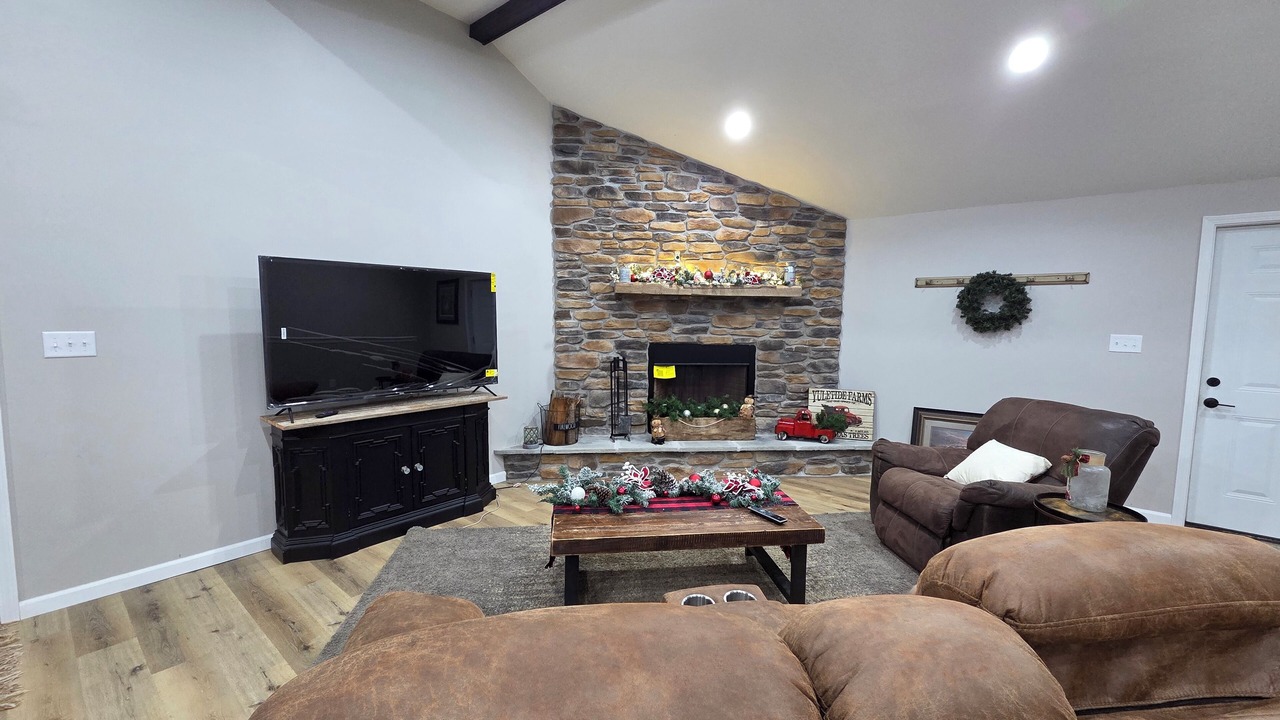 Photo of Livingroom in Michael