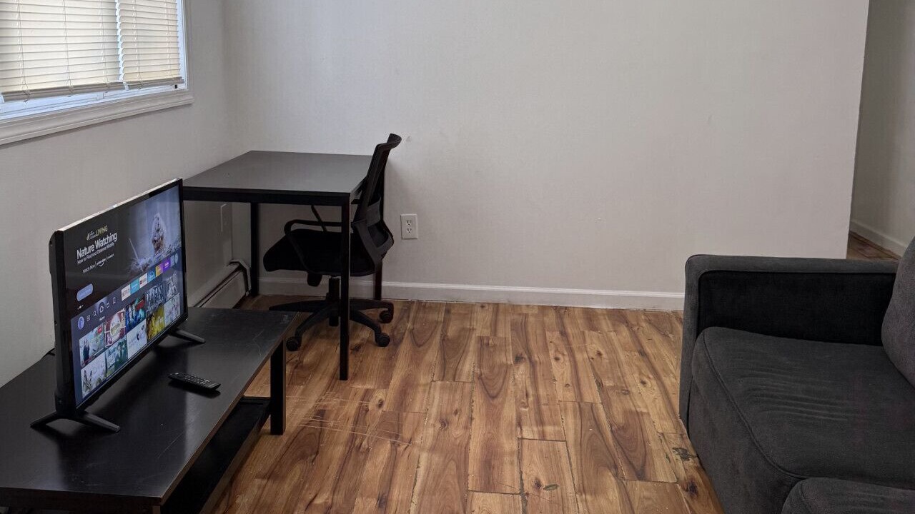 Photo of Livingroom in Perth Amboy