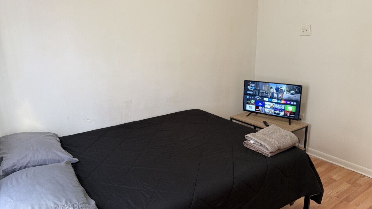 Photo of Bedroom in Perth Amboy