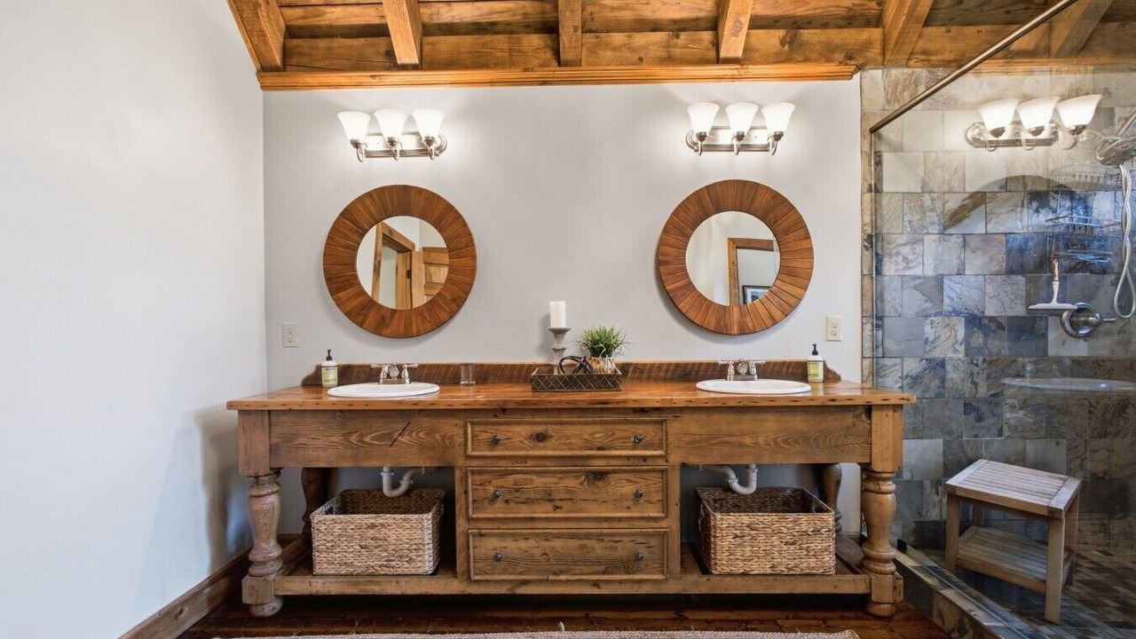 Photo of Bathroom in Spring City
