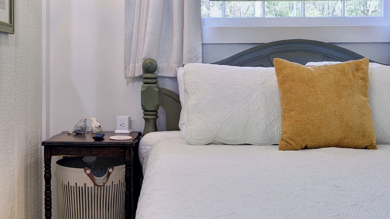 Photo of Bedroom in Stonehouse