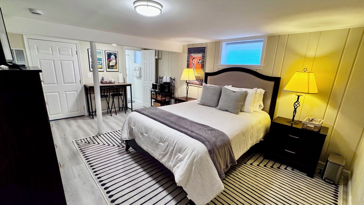 Photo of Bedroom in Del Ray