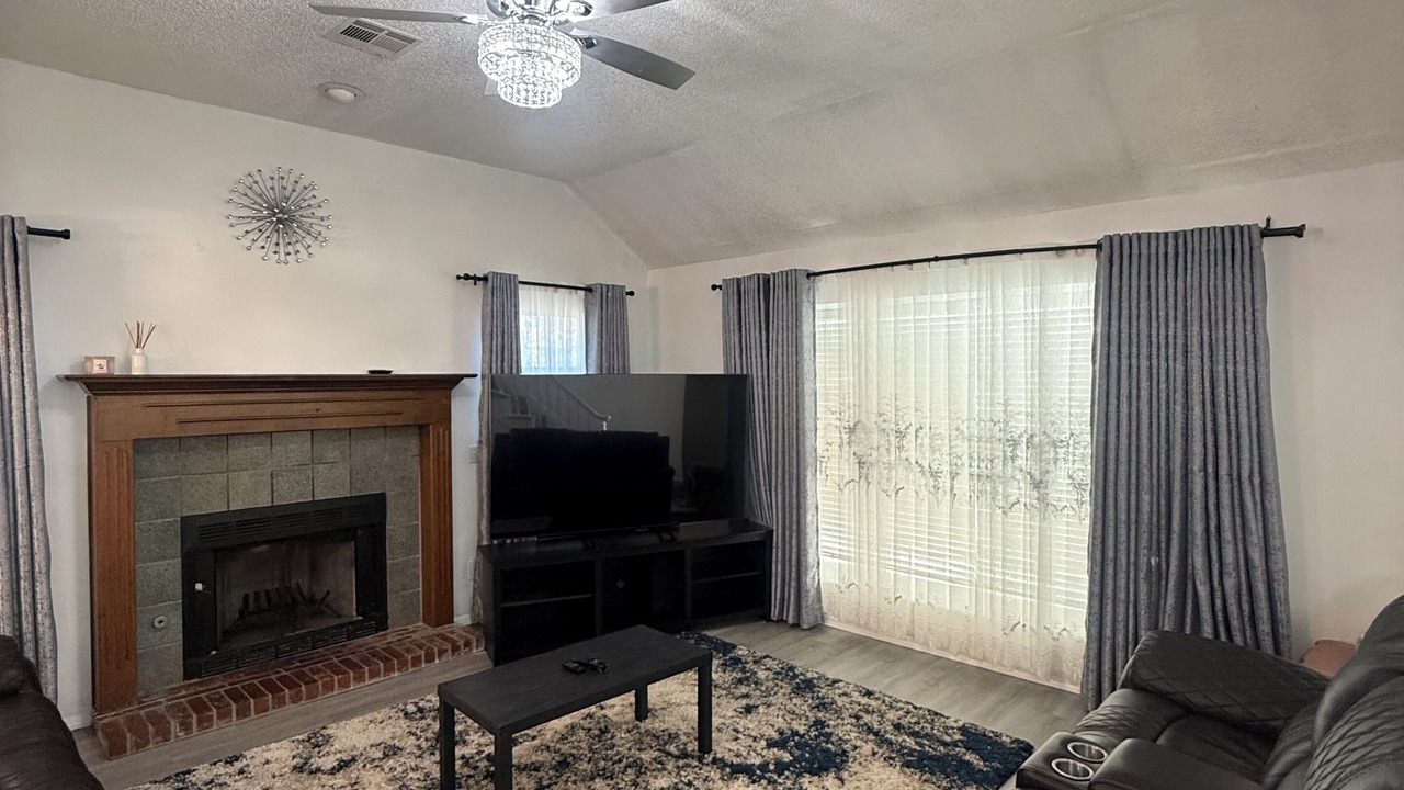 Photo of Livingroom in South Tulsa