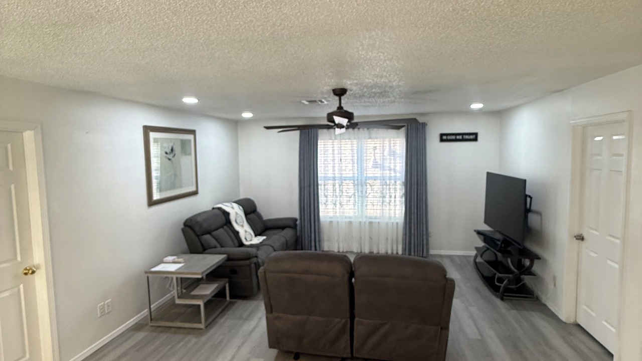 Photo of Livingroom in South Tulsa