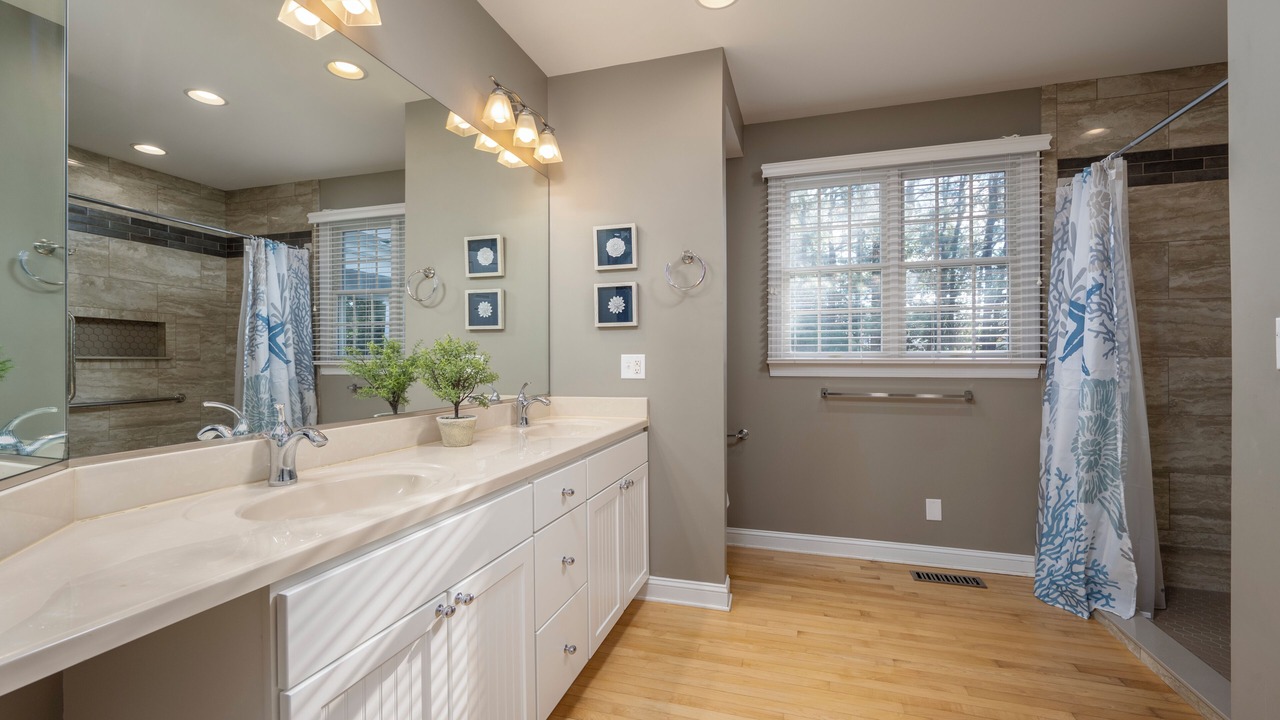 Photo of Bathroom in Ocean View