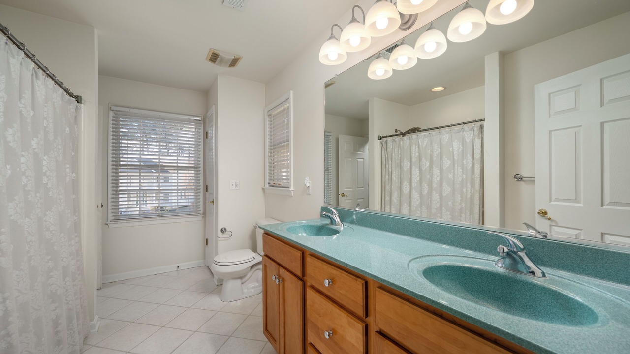 Photo of Bathroom in Ocean View