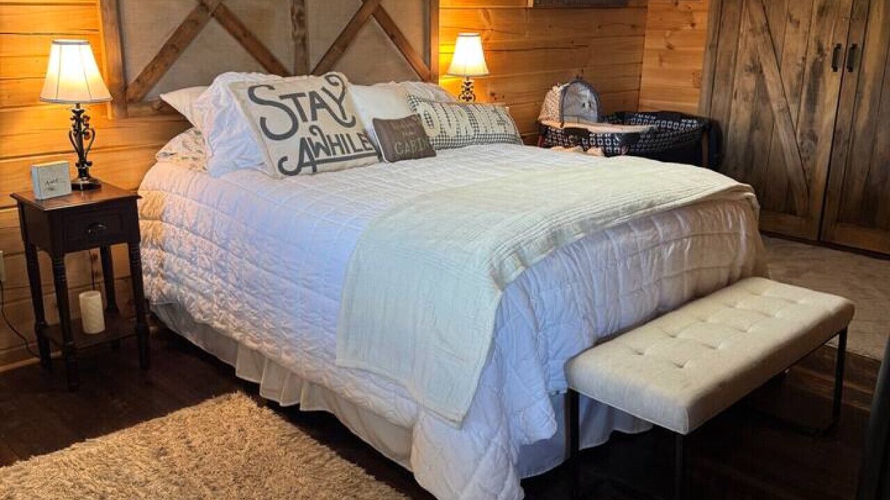 Photo of Bedroom in Madisonville