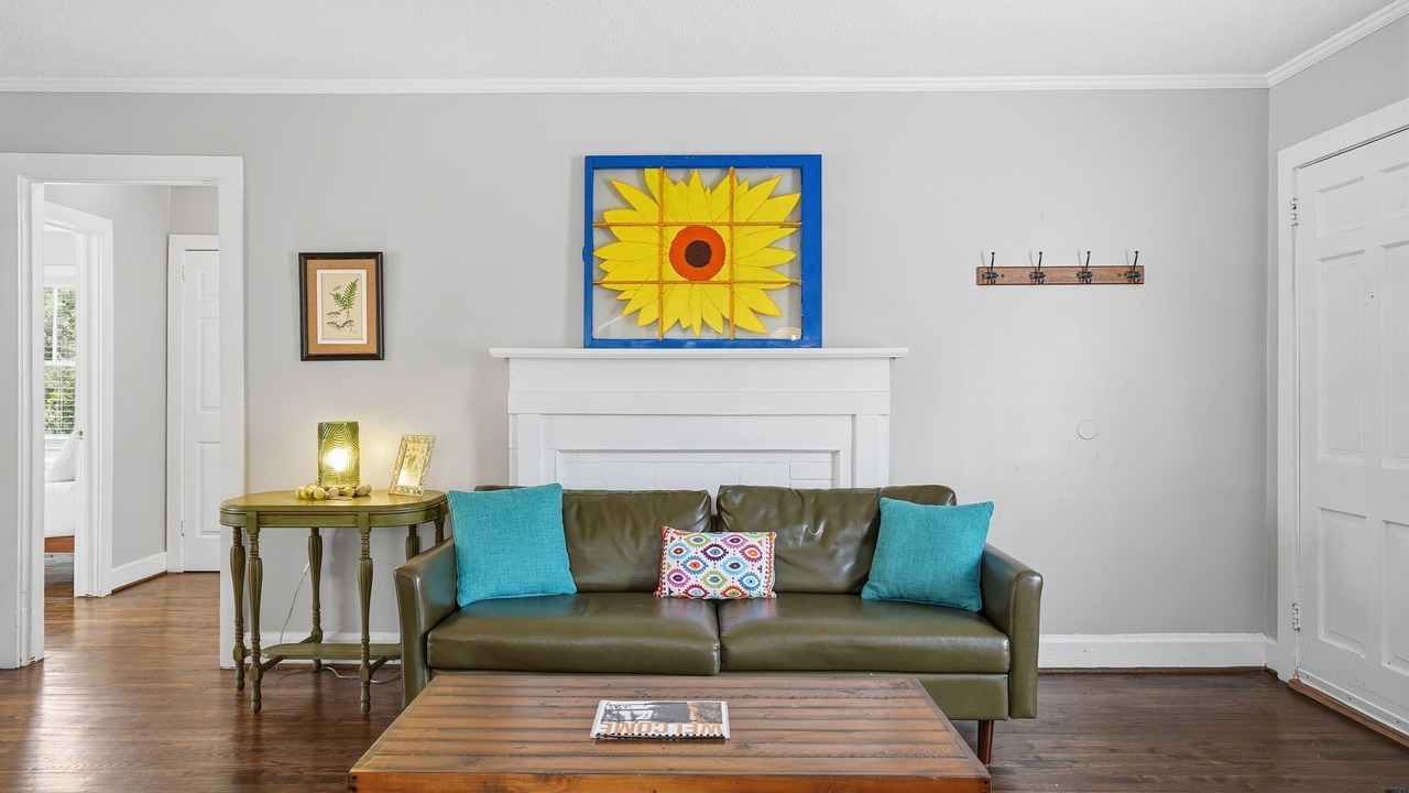 Photo of Livingroom in Crestline Heights