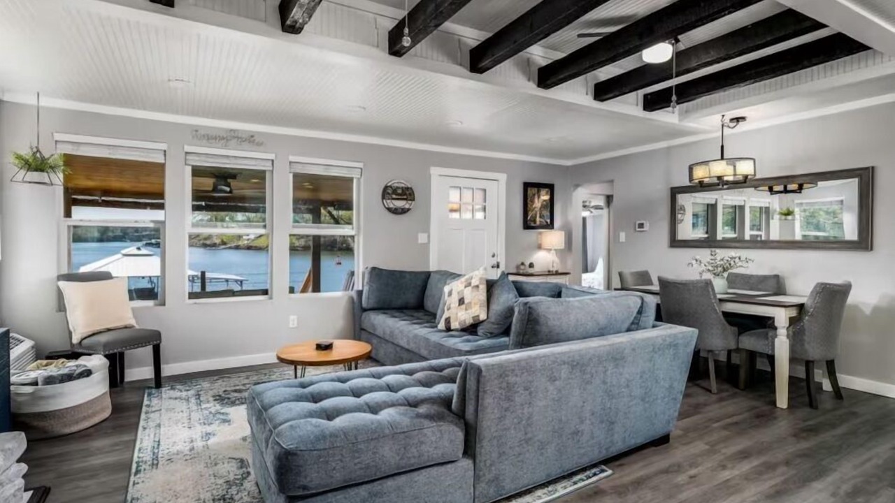 Photo of Livingroom in Cullman