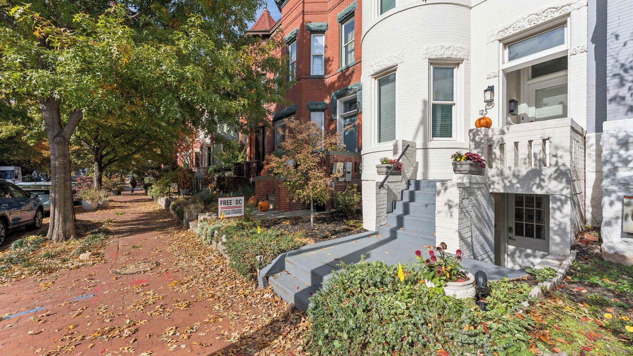 Photo of Outdoor in Bloomingdale
