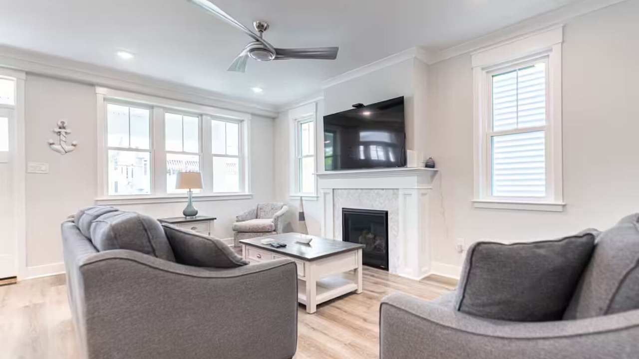 Photo of Livingroom in North End