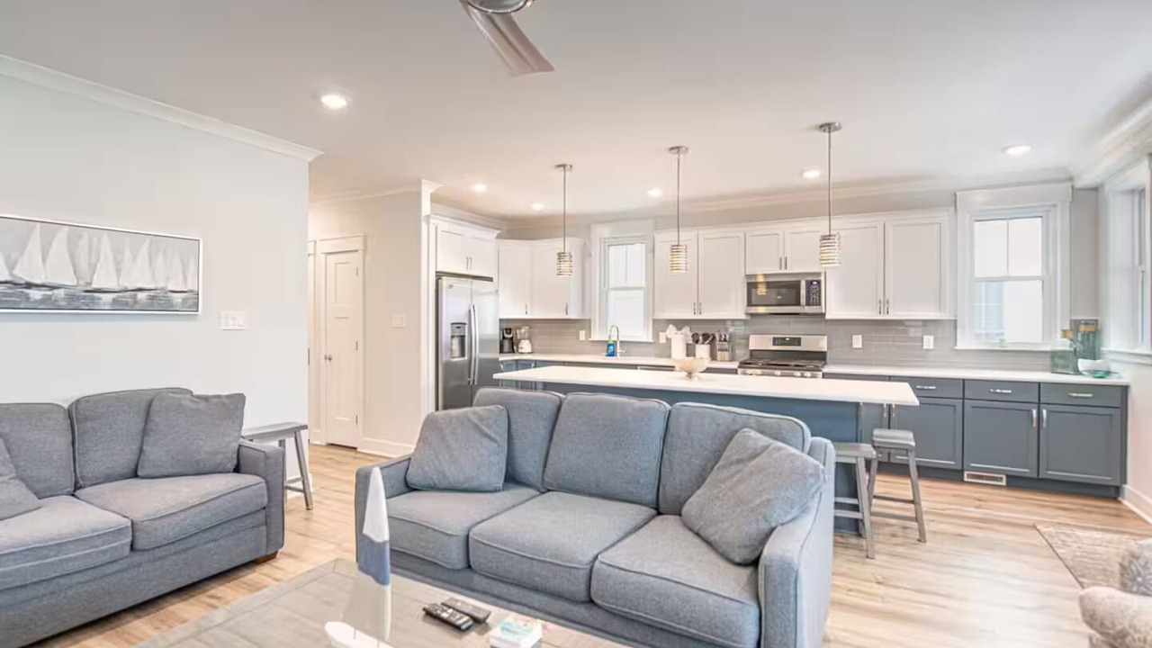Photo of Livingroom in North End
