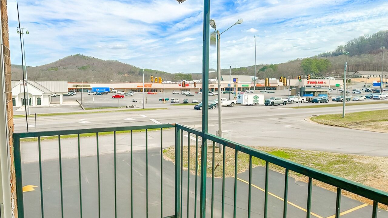 Photo of Patio Balcony in Guntersville