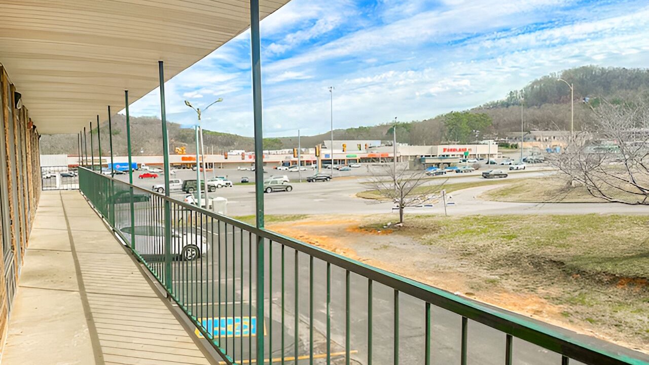 Photo of Patio Balcony in Guntersville