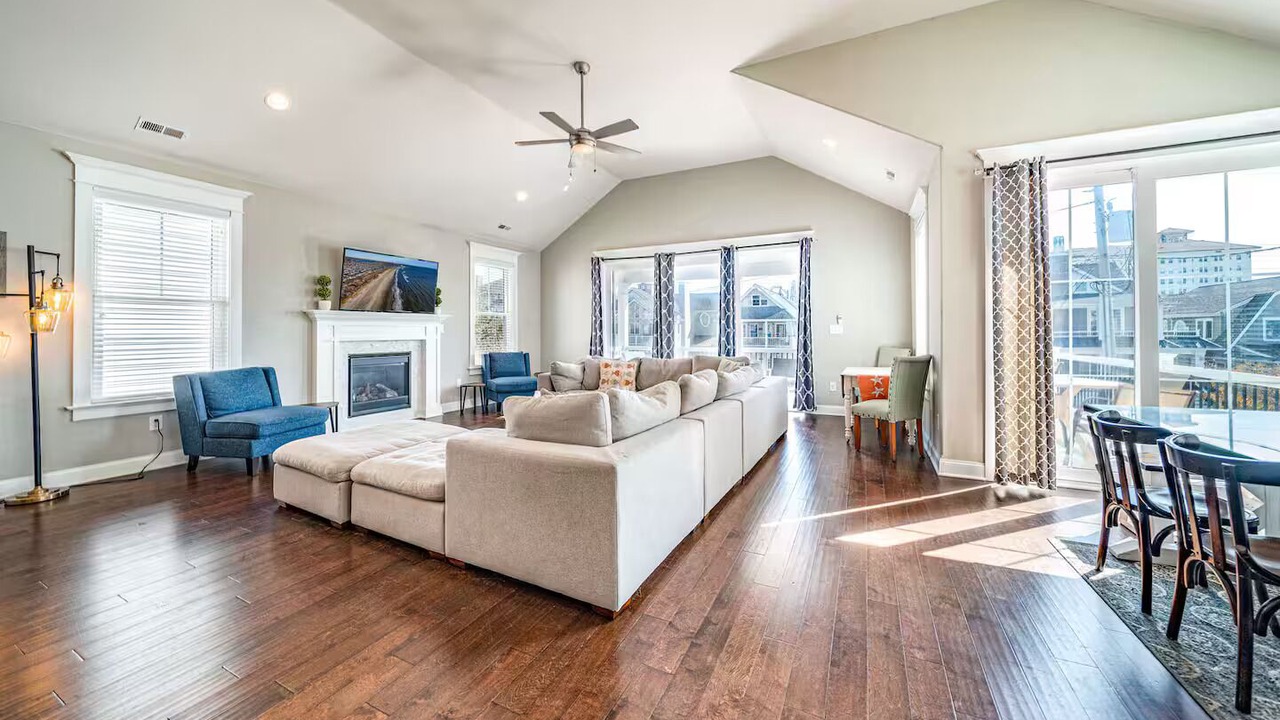 Photo of Livingroom in North End
