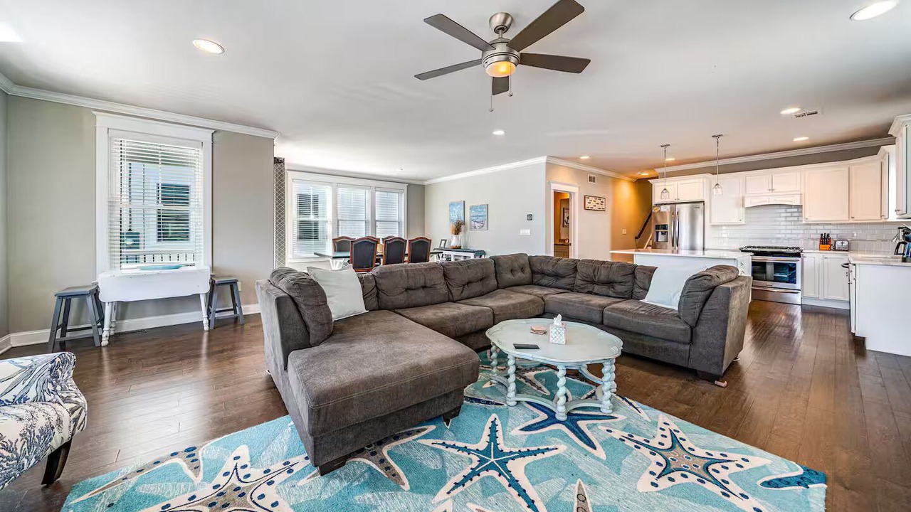 Photo of Livingroom in North End