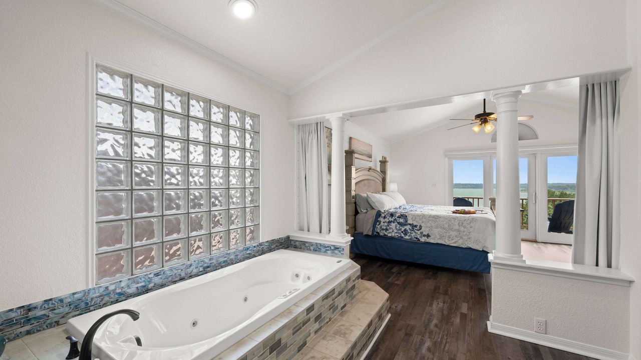 Photo of Bedroom in Morgans Point Resort