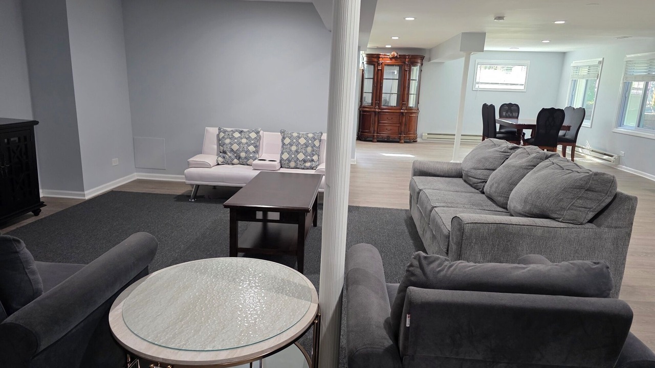 Photo of Livingroom in Plato Center