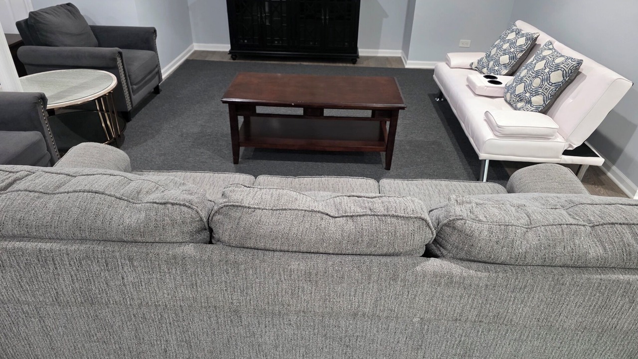 Photo of Livingroom in Plato Center