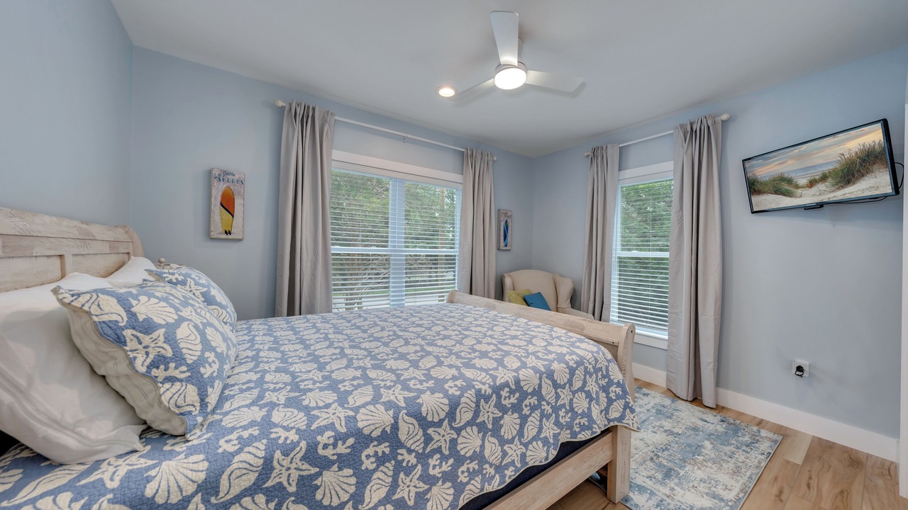 Photo of Bedroom in Cape May Court House