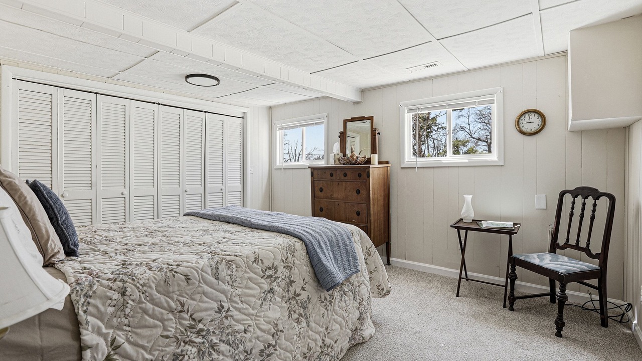 Photo of Bedroom in Colonial Beach