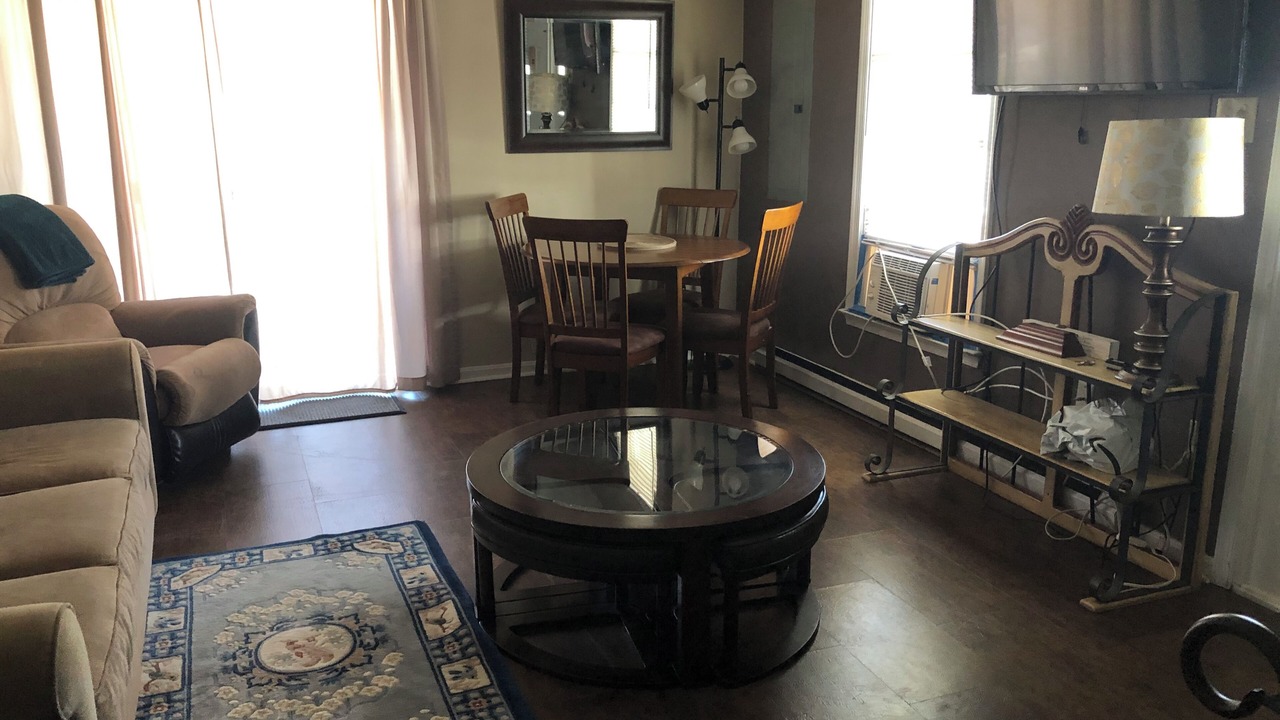 Photo of Livingroom in Margate City