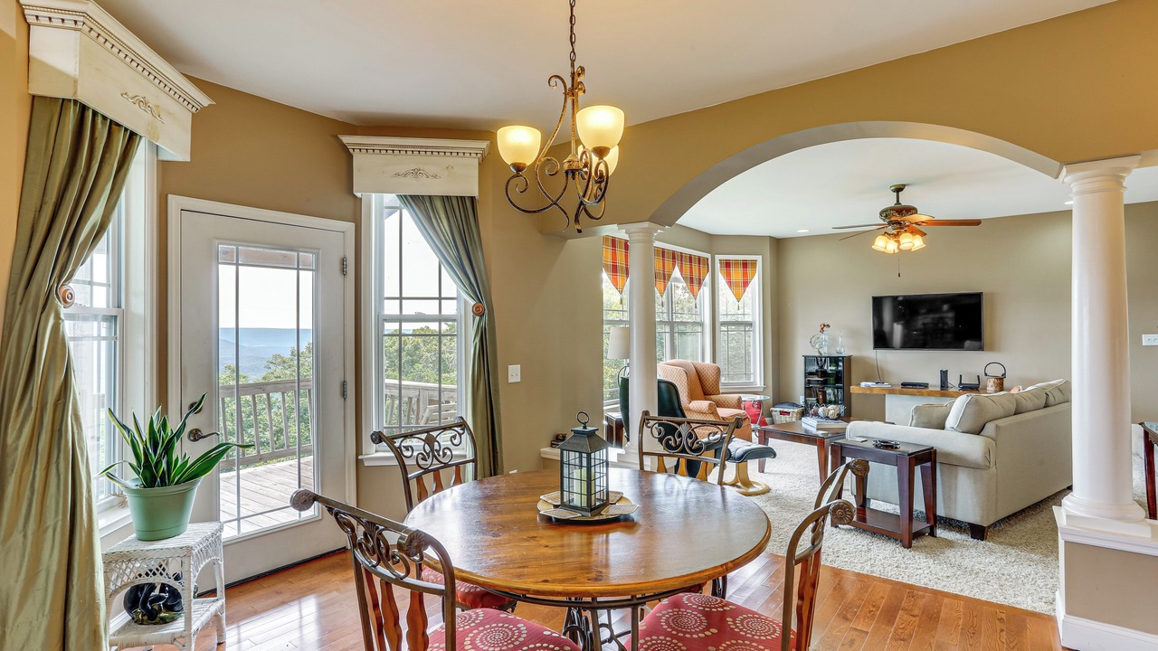 Photo of Livingroom in Trenton