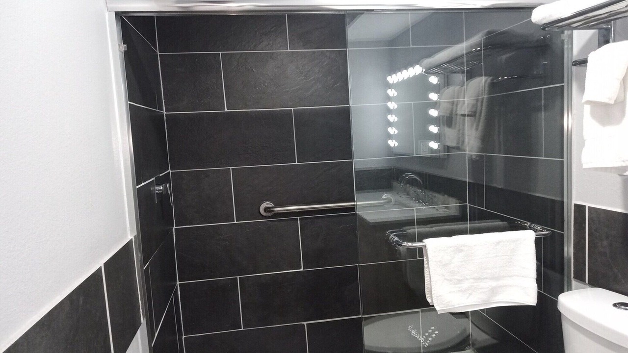 Photo of Bathroom in Marshall