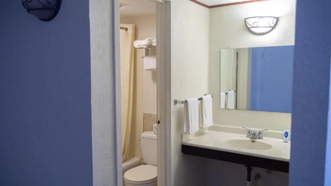 Photo of Bathroom in Marshall