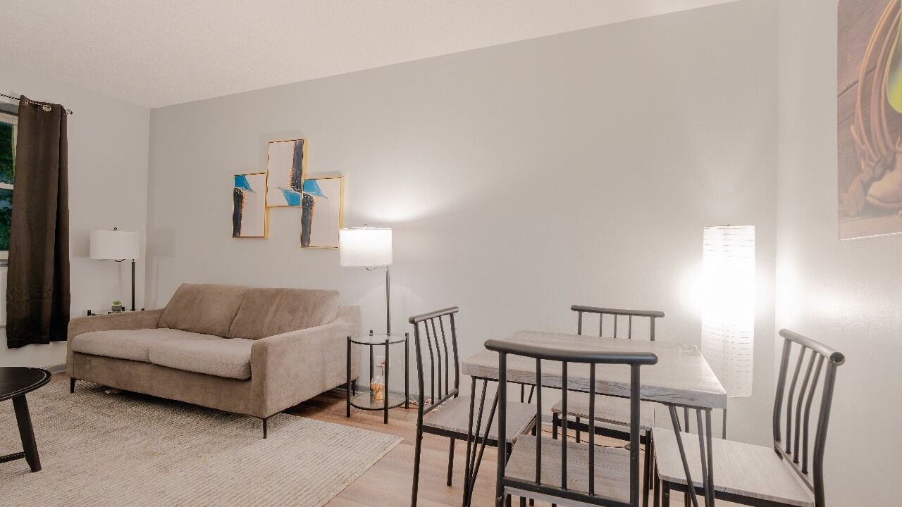 Photo of Livingroom in West Ridge