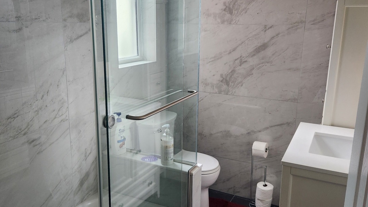 Photo of Bathroom in Bath Beach