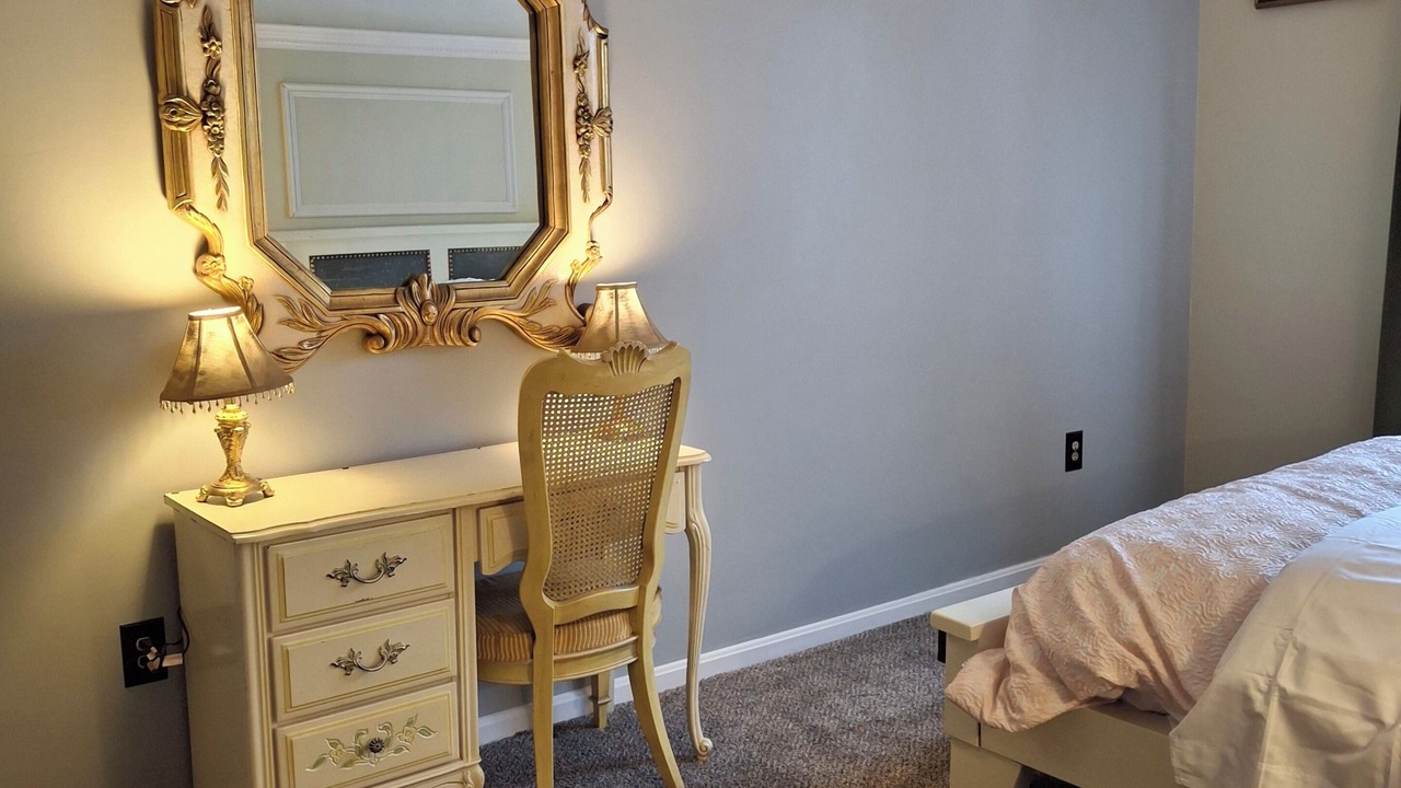 Photo of Bedroom in Laurel