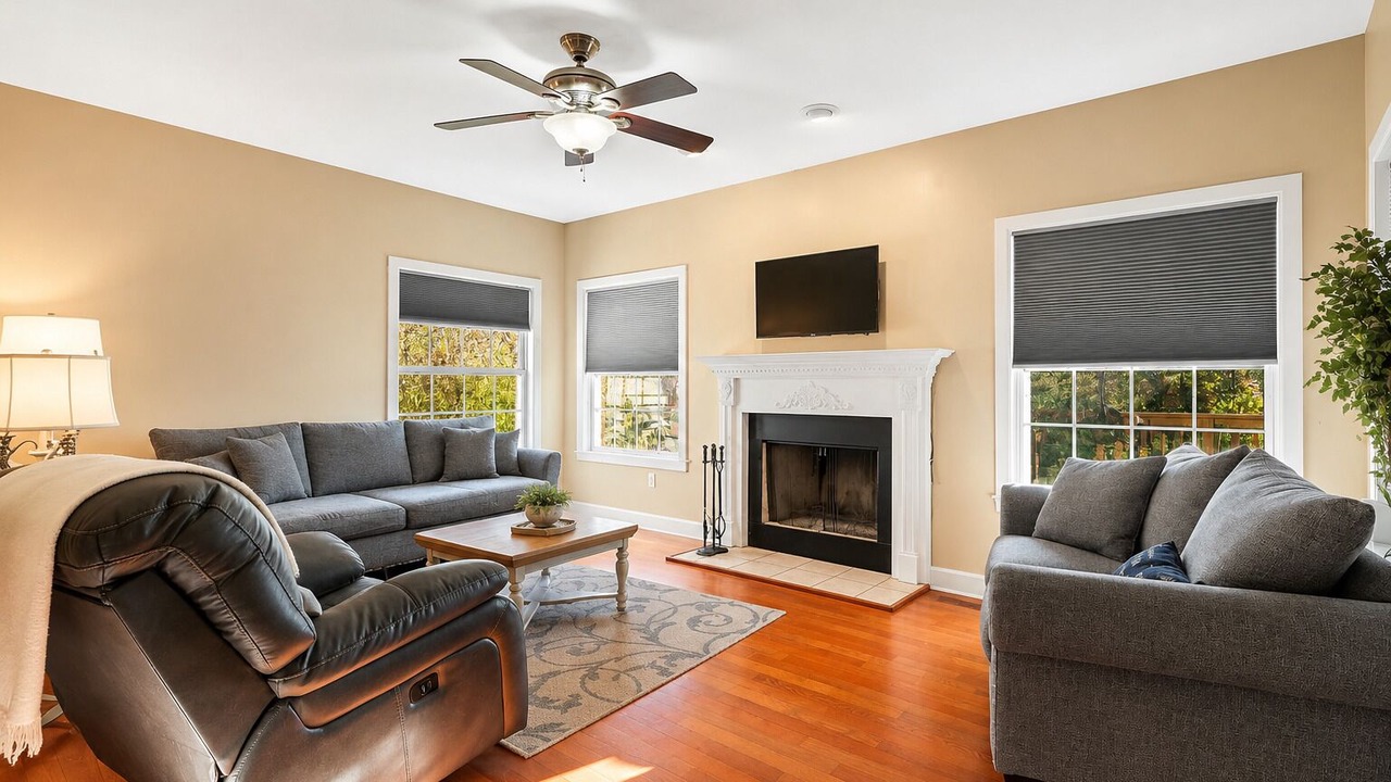 Photo of Livingroom in Jacksboro