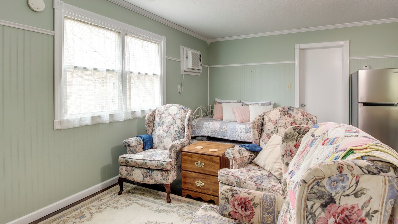 Photo of Bedroom in Nauvoo