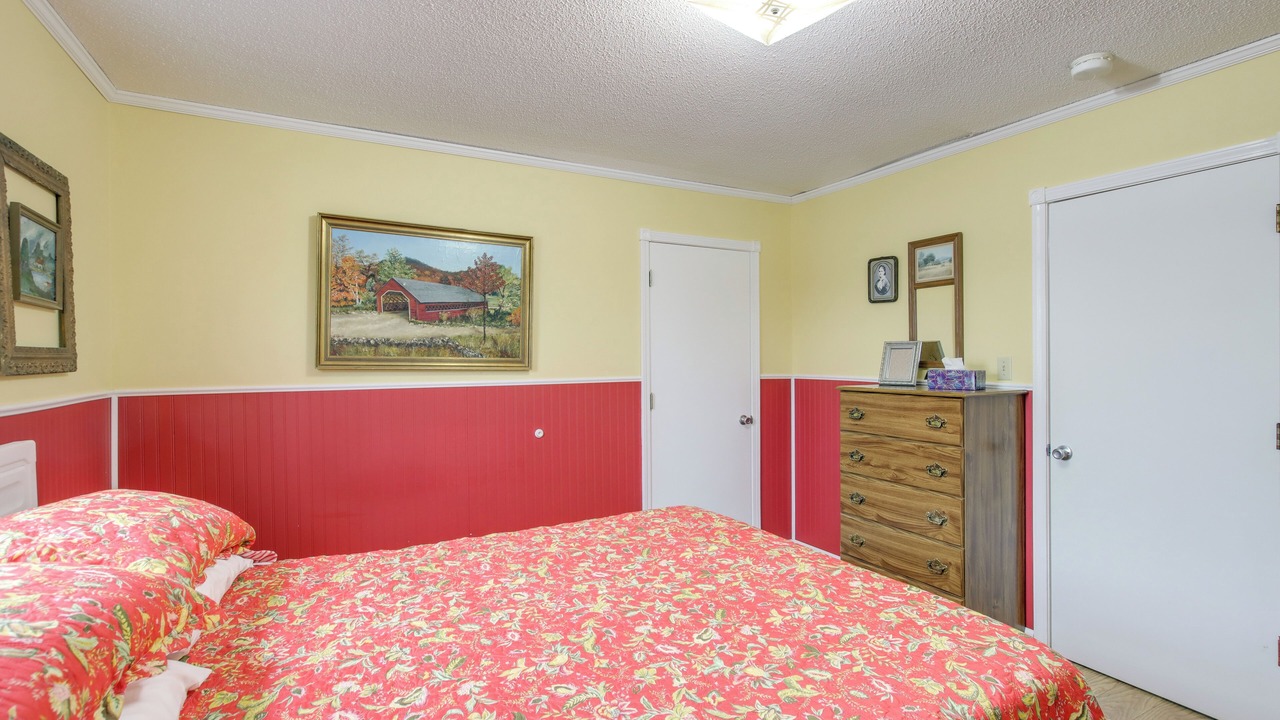 Photo of Bedroom in Nauvoo