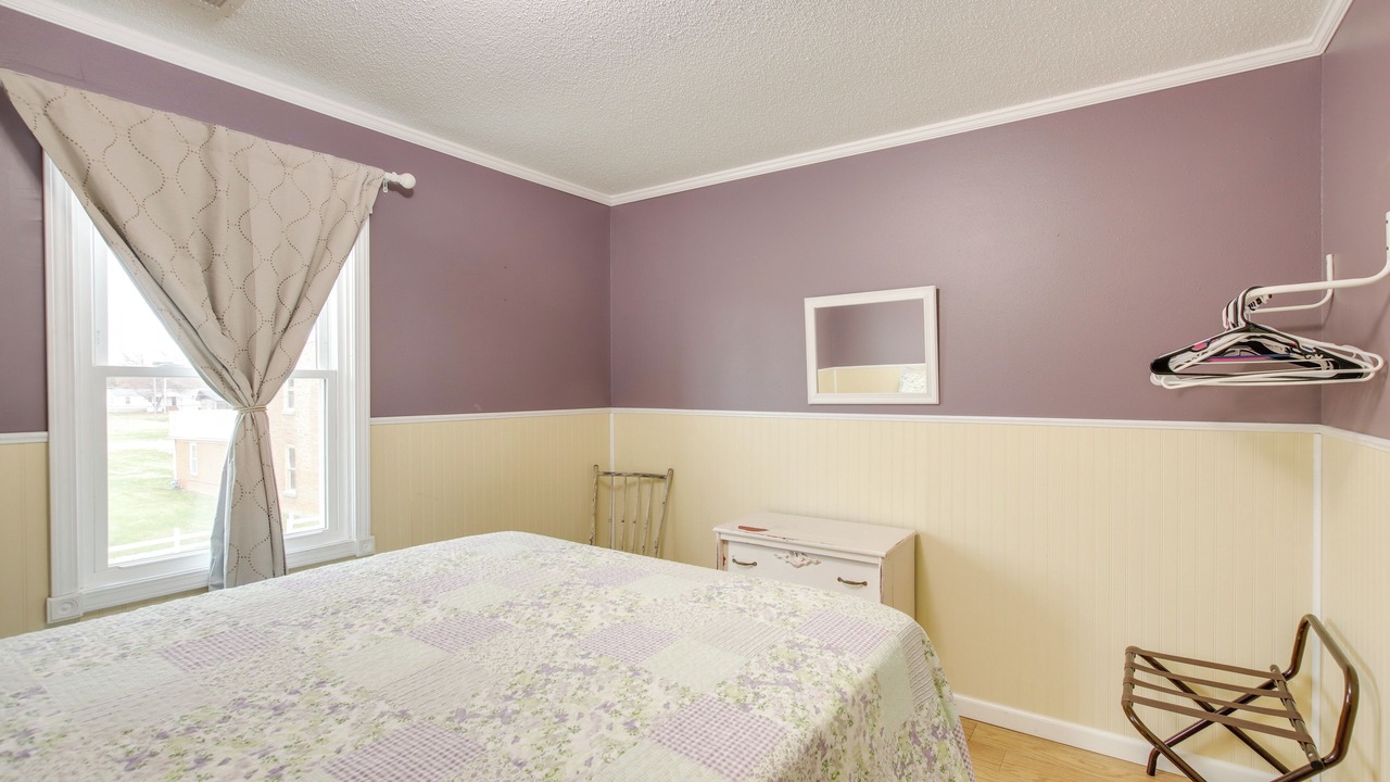 Photo of Bedroom in Nauvoo