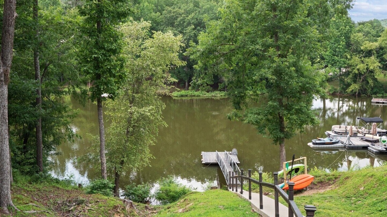 Photo of Others in Crane Hill