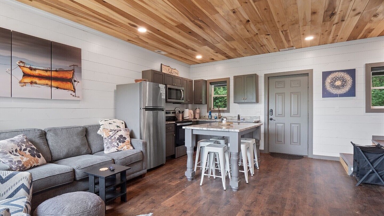 Photo of Livingroom in Crane Hill