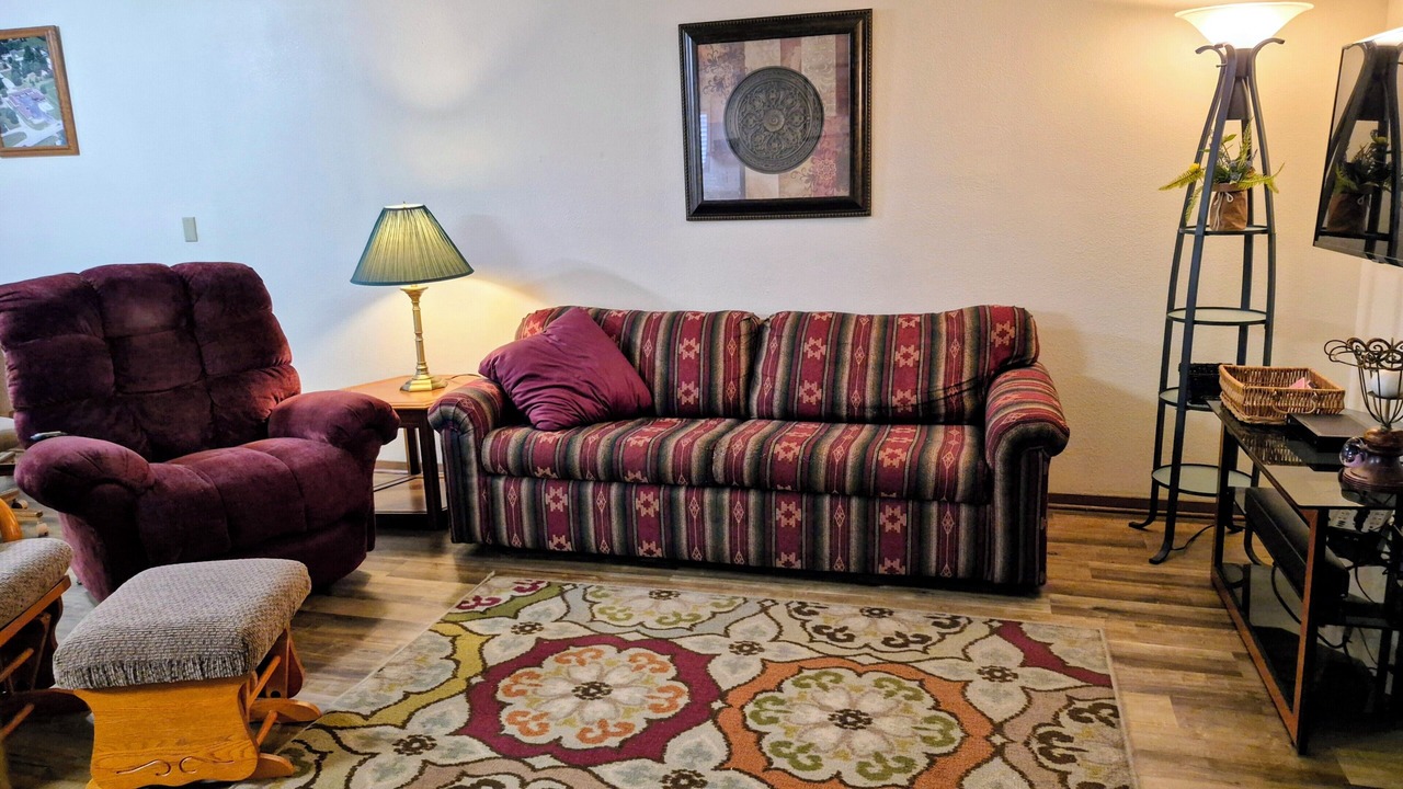 Photo of Livingroom in Monroe City
