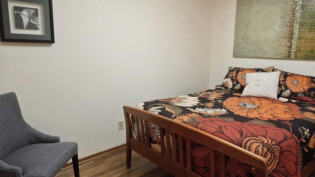 Photo of Bedroom in Monroe City