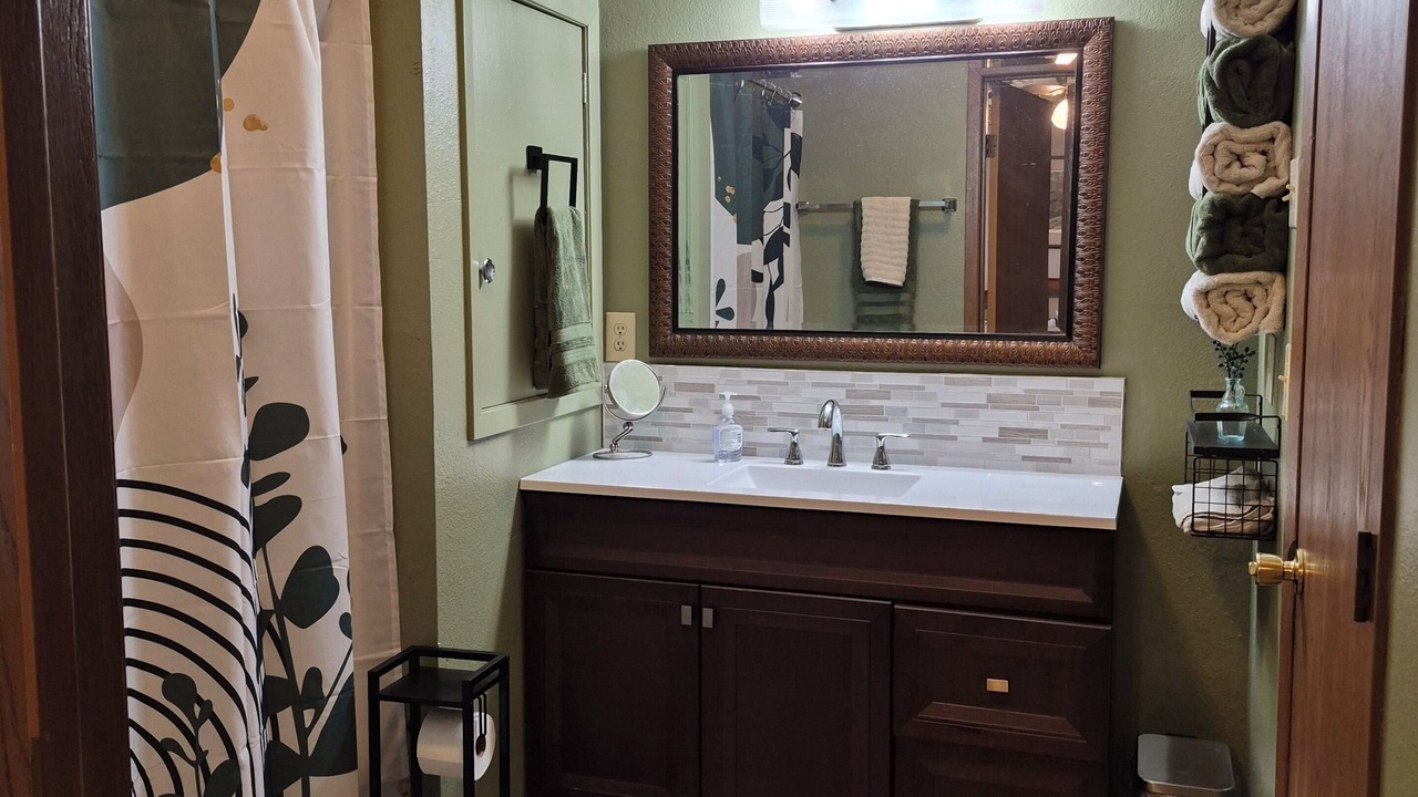 Photo of Bathroom in Monroe City