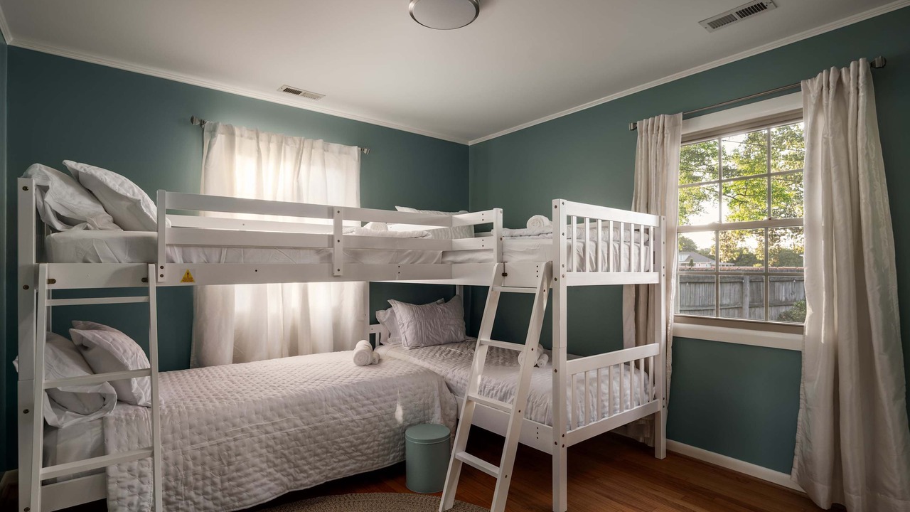 Photo of Bedroom in Colonial Beach