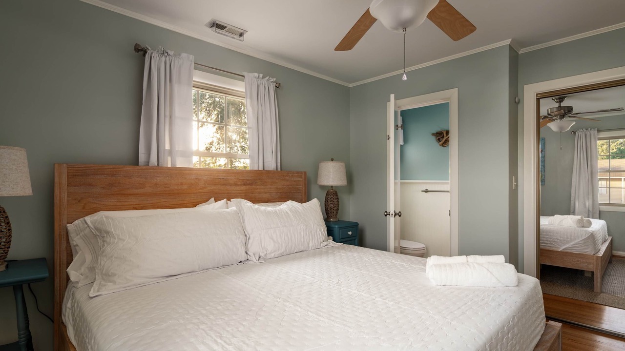 Photo of Bedroom in Colonial Beach