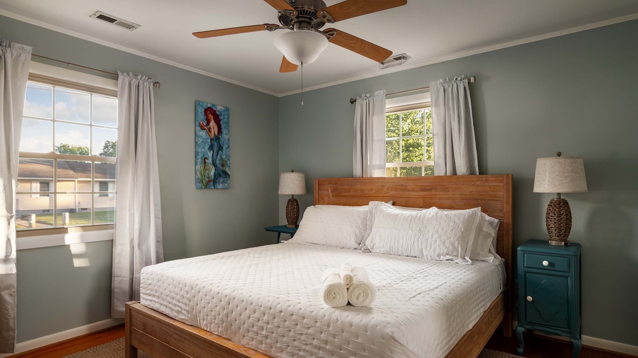 Photo of Bedroom in Colonial Beach