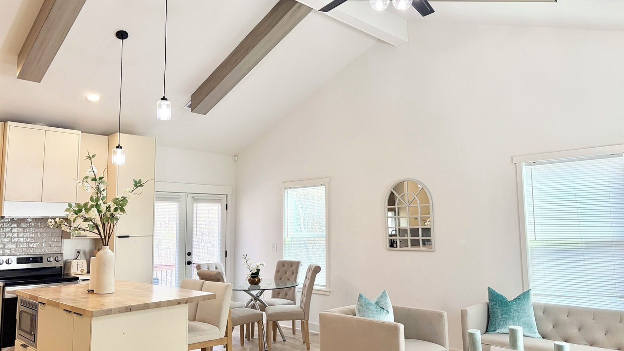 Photo of Livingroom in Mint Hill