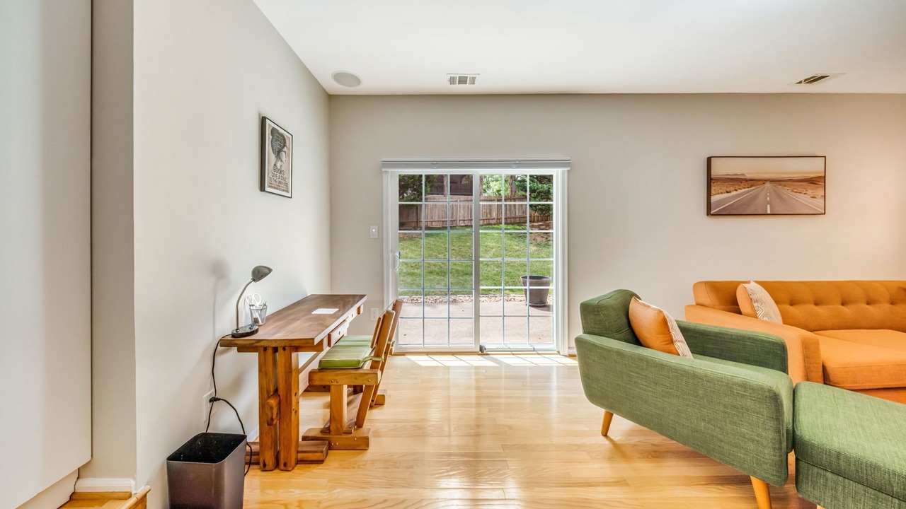 Photo of Livingroom in Herndon